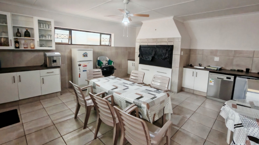 5 Bedroom Property for Sale in Twee Kuilen Western Cape